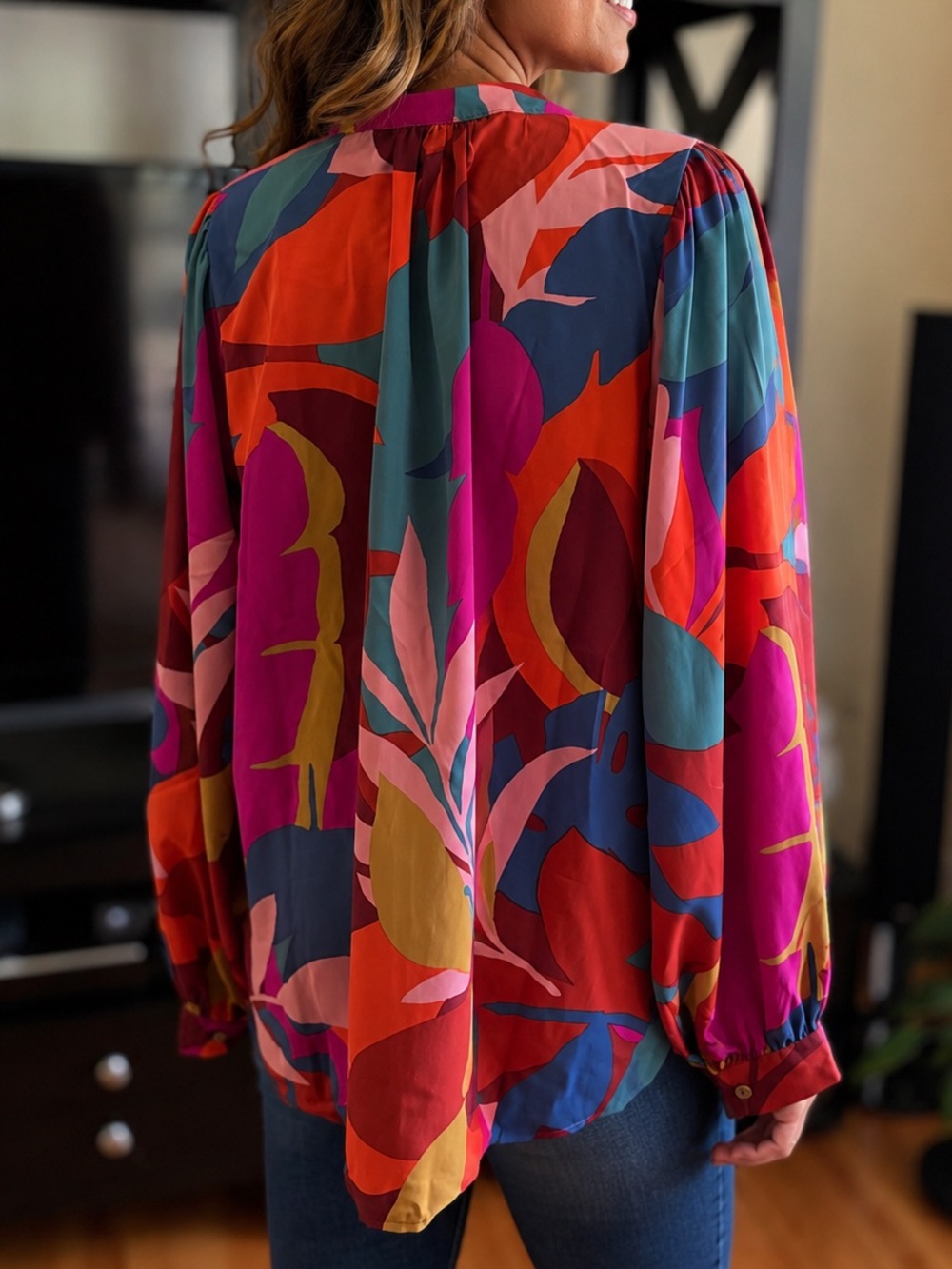 easel Boho Multi-Abstract Leaf Print Button-Front Blouse - Picture 2 of 5